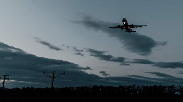 В Пулково не могут приземлиться десять пассажирских самолётов