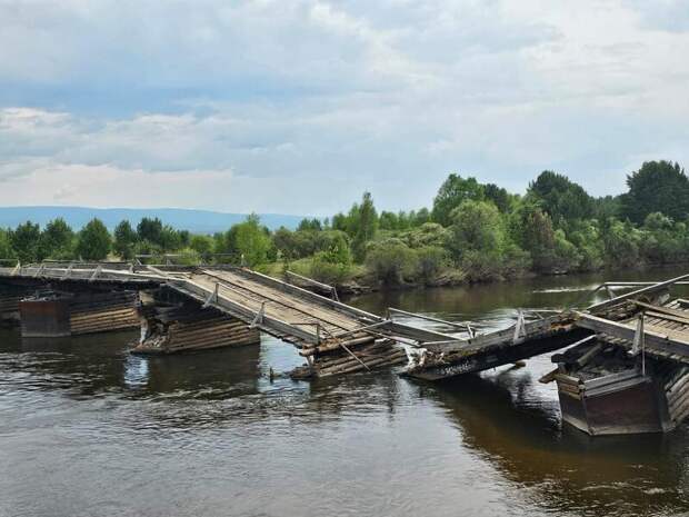 Чиновники не спешат восстанавливать разрушенный мост через Хилок