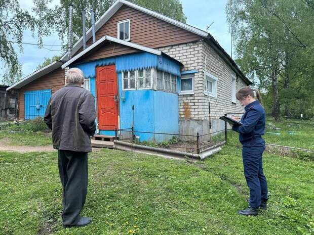 В Смоленской области соседи присваивали пенсию вдовы ветерана ВОВ