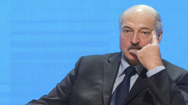 На Украине назвали условие, при котором Лукашенко станет “рабом Путина”