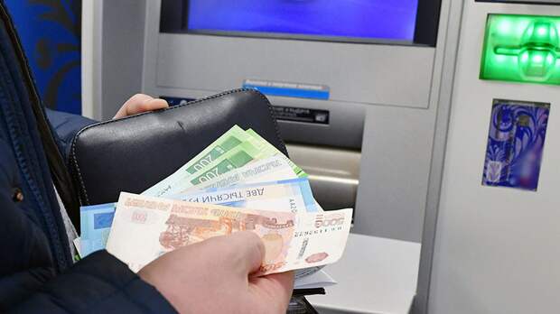 Зарплаты бюджетникам проиндексируют на 3% с 1 октября