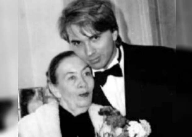 Дмитрий со своим педагогом Екатериной Иофель Дмитрий со своим педагогом Екатериной Иофель