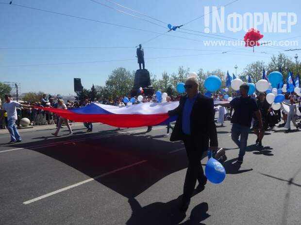 Первомайская демонстрация в Севастополе прошла без политических лозунгов
