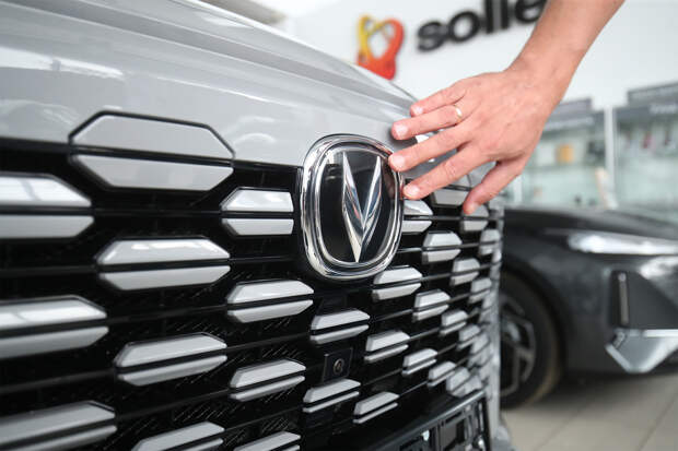 Китайские автогиганты заметно повысили цены на свои машины в России