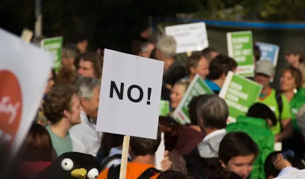 В Болгарии проходит акция протеста против поставок оружия на Украину