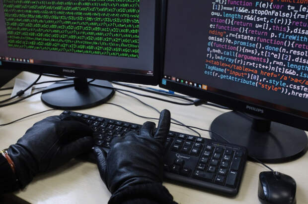 Псевдоглава администрации Судака просит жителей города скинуть деньги на карту