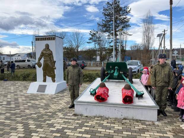 Следователи СК Адыгеи отдали дань памяти павшим в ВОВ