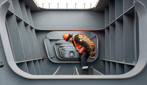 Завершается строительство путепровода над Кантемировской улицей