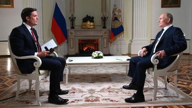 Financial Times: США и НАТО не вправе читать «назидательные нотации» Путину