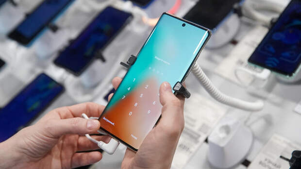 С иностранных поставщиков хотят взимать сбор с продаж гаджетов в РФ