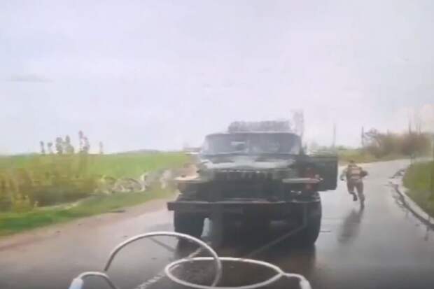 Украинский "Град" уничтожили попаданием в топливный бак