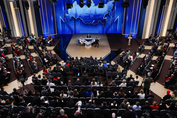 ОНФ: большинство обращений на прямую линию с Путиным обработано