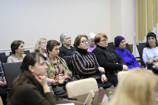 Людмила Кузьмина отчиталась о работе за 2019 год перед муниципальными депутатами и жителями Нагатина-Садовников