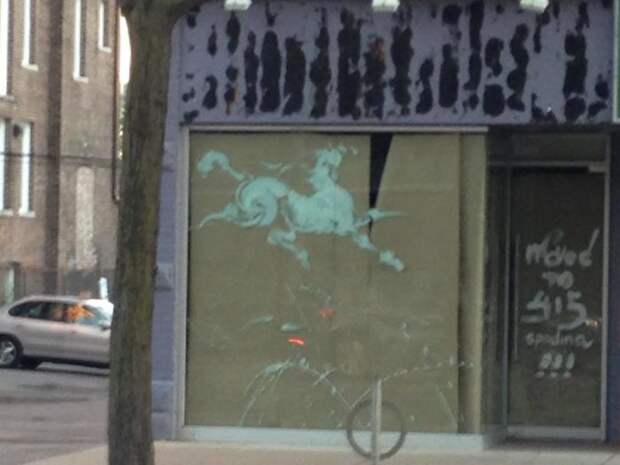 Found This Smeared Paint On The Window Of A Vacant Store That Looks Like A Classical Chinese Watercolour Painting Of A Horse