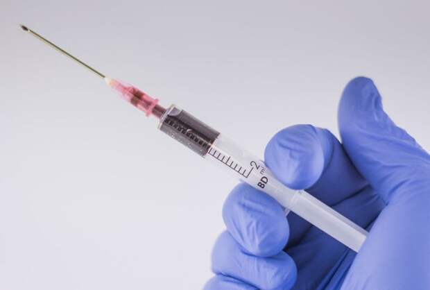 Инфекционист Чуланов предупредил о риске сочетания гриппа и COVID-19