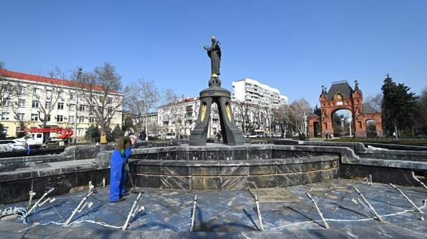 Сезон фонтанов: в Краснодаре началась подготовка к их запуску