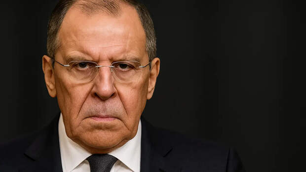 Ярче слов Лаврова стало только его молчание в Пекине