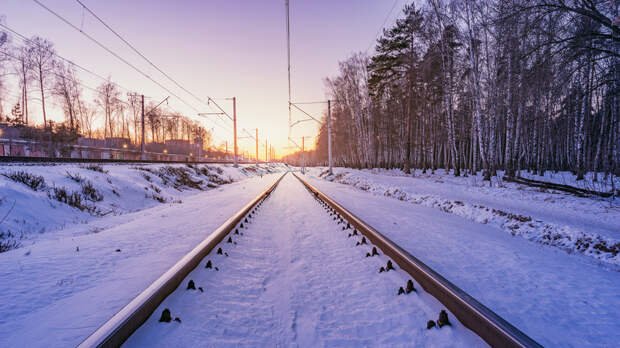 В Кировской области 21 вагон грузового поезда сошёл с рельсов