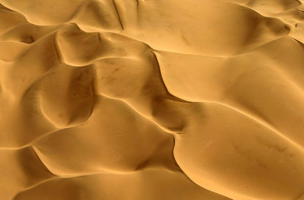 Дюны в пустыне Гоби на северо-западе Китая
