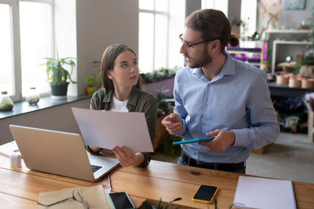 Юрист Зернов: работа в майские праздники должна оплачиваться в двойном размере