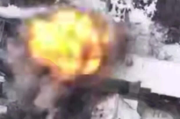 Мощный взрыв после удара БПЛА уничтожил дроноводов ВСУ под Волчанском