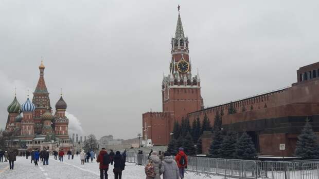 В Кремле знают про усталость россиян от запретов и снова говорят о демографии: как оказалось, чиновники все понимают, но воз и ныне там