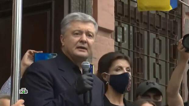 Почему Порошенко не ответит перед судом на Украине