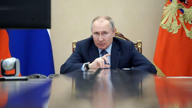 Зачем Путин позвал силовиков на защиту родной истории 