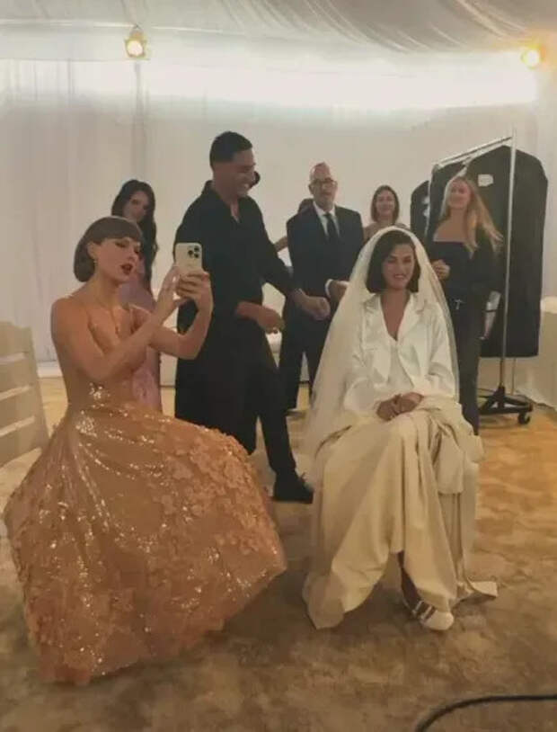 Тейлор Свифт и Селена Гомес