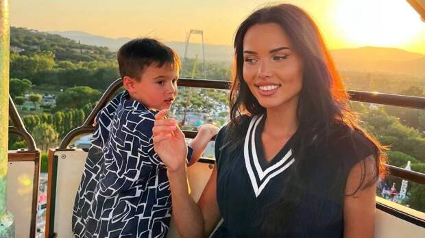 «Когда попросила маму посидеть с Ратиком, я засияла вдвойне»: Анастасия Решетова рассказала, зачем оставила сына бабушке