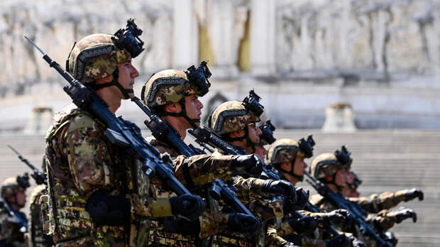 FT: Италия усиливает военное присутствие в Арктике из-за угроз Трампа Гренландии