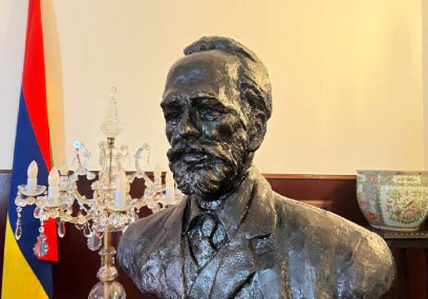 Бюст Петра Чайковского появился на острове Маврикий