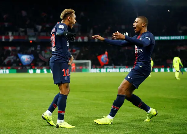 Очередное поражение Головина, рекорд ПСЖ и сообщения о переходе Слуцкого: главные события субботы в европейском футболе