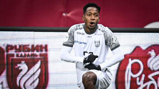 «Балтика» в матче с «Пари НН» потеряла трех футболистов из-за травм