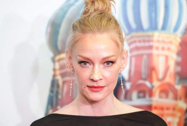 Светлана Ходченкова оконфузилась на красной дорожке из-за наряда