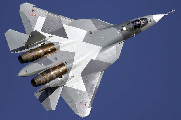 Российский многоцелевой истребитель пятого поколения Су-57 / Фото: ru.wikipedia.org