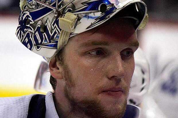 Вратарь Василевский подрался с голкипером «Бостона» в матче НХЛ: видео драки