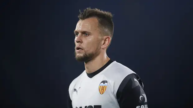 Агент Черышева заявил, что не вёл переговоров со «Спартаком»