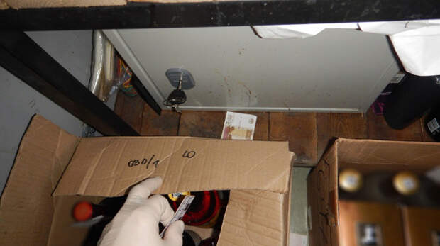 В Симферополе вор вынес деньги пока кассир спал