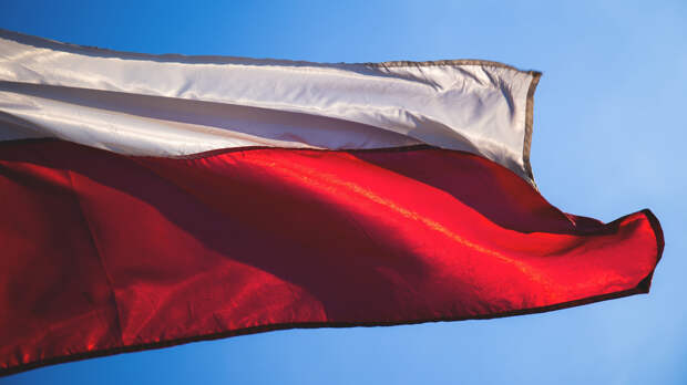 Польских дипломатов обязали покинуть Россию до 15 мая