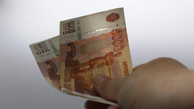 Юрист Русяев объяснил, когда сотрудник вправе требовать доплату на работе