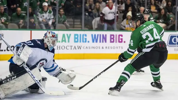 «Даллас» обыграл «Виннипег» в матче НХЛ, Радулов набрал одно очко