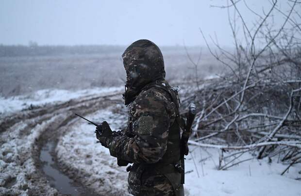 Российские войска начали окружение важного города в ДНР