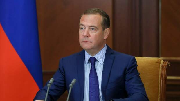 Медведев: Удар США по целям РФ на Украине привел бы в мировой войне