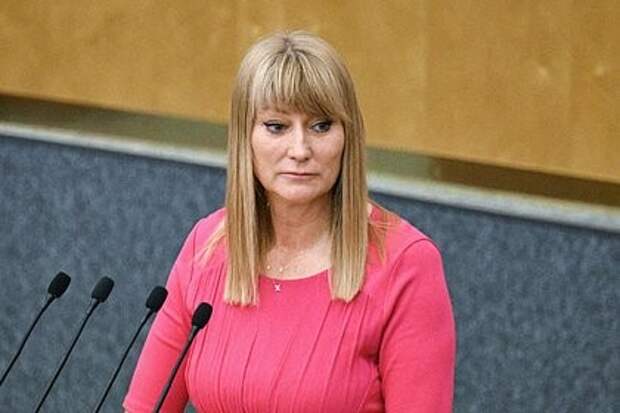 Журова жестко ответила экс-главе МОК на критику Тутберидзе