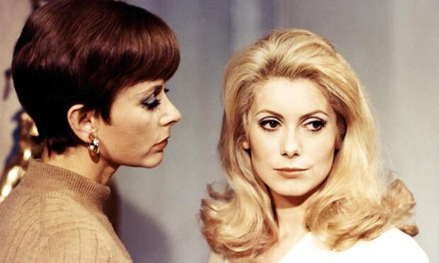 «Чтобы мне досадить, свекровь рассказывает всем, что я снималась в порно»