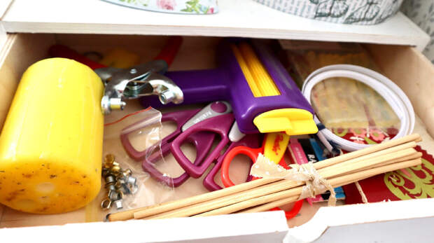 Листайте вправо