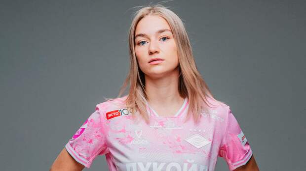 Футболистка «Спартака» Мягкова — о розовой форме: «Мой любимый цвет. Рада, что появился такой комплект»