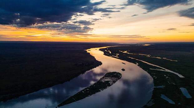 Более 100 человек погибли при опрокидывании судна в Конго