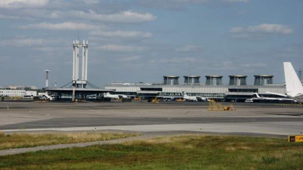 Депутат карельского поселения «заминировал» самолет в Пулково, чтобы успеть на рейс